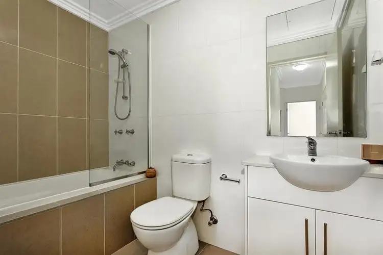 Sixth view of Homely apartment listing, 6/6 The Crescent, Dee Why NSW 2099