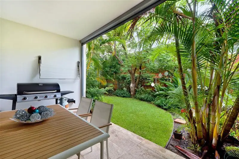 Main view of Homely unit listing, 3/20 Hawkesbury Avenue, Dee Why NSW 2099