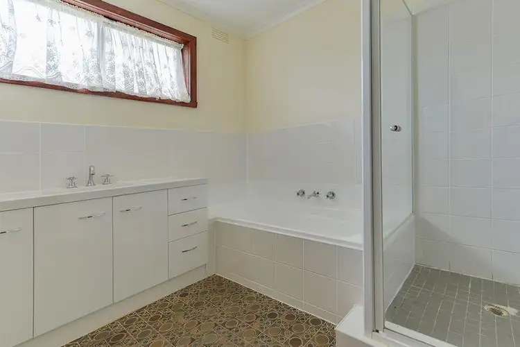 Sixth view of Homely villa listing, 2/61 Northcliffe Road, Edithvale VIC 3196