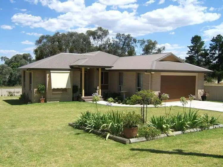 72 Froude Street, Inverell NSW 2360