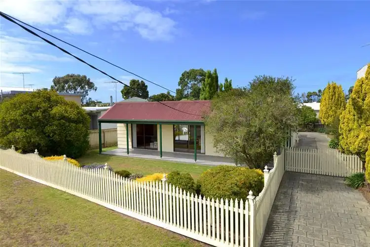 4 Gregory crt, Indented Head VIC 3223
