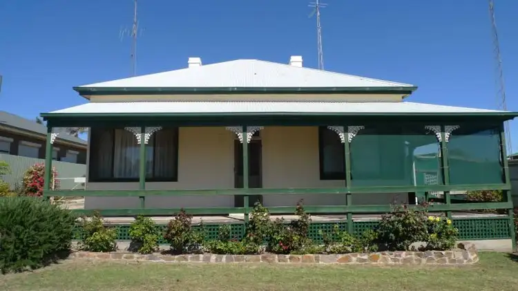 3 Victoria Terrace, Port Victoria SA 5573
