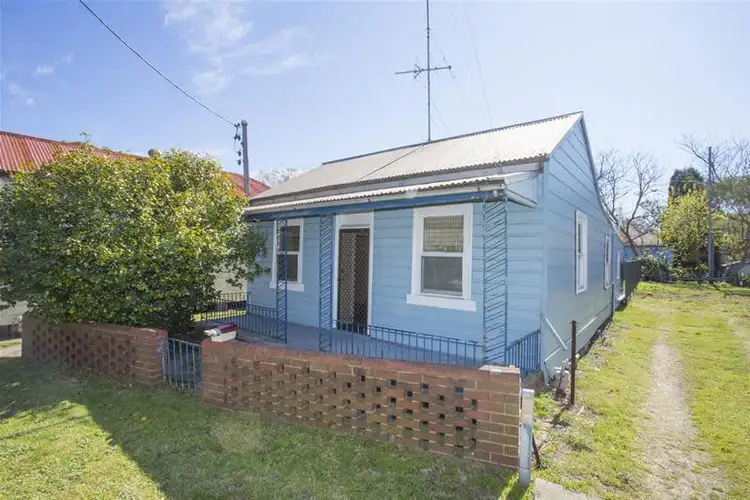 10 Rose Street, Tighes Hill NSW 2297
