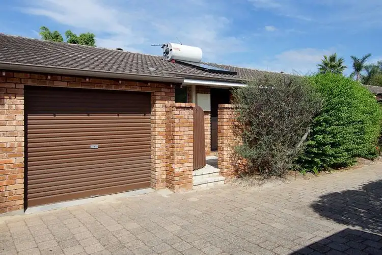 9/204 Royal Street, Yokine WA 6060
