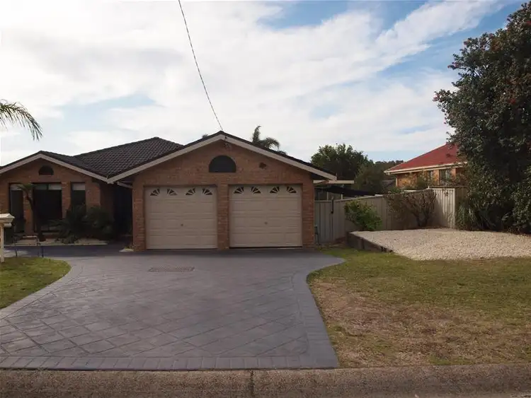 132 Old Main Road, Anna Bay NSW 2316