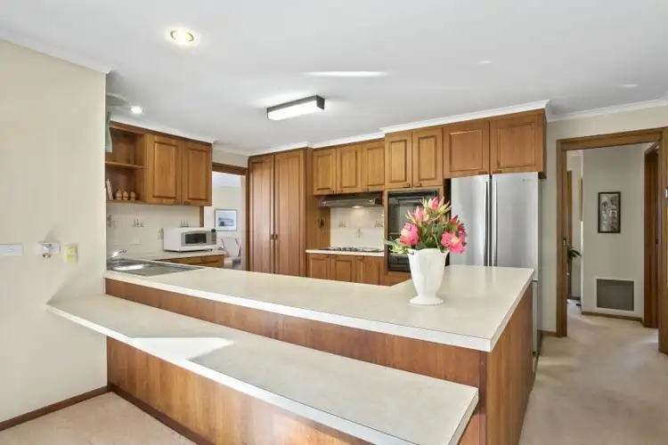 Sixth view of Homely house listing, 10 Tania Court, Leopold VIC 3224