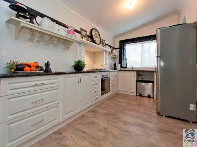 18 Douglas Street, Culcairn NSW 2660