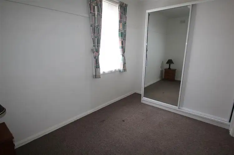 Fifth view of Homely unit listing, 106 Douglas Street, Tenterfield NSW 2372