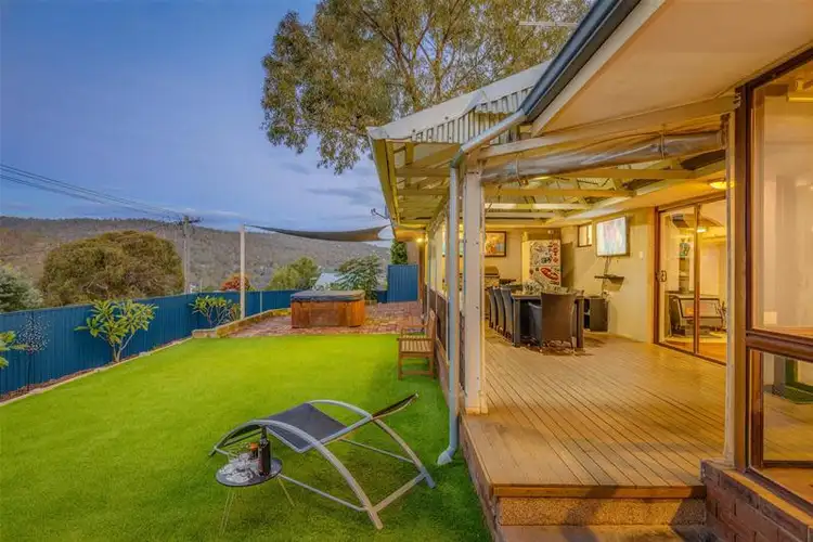 14 Mirria Way, Mount Nasura WA 6112