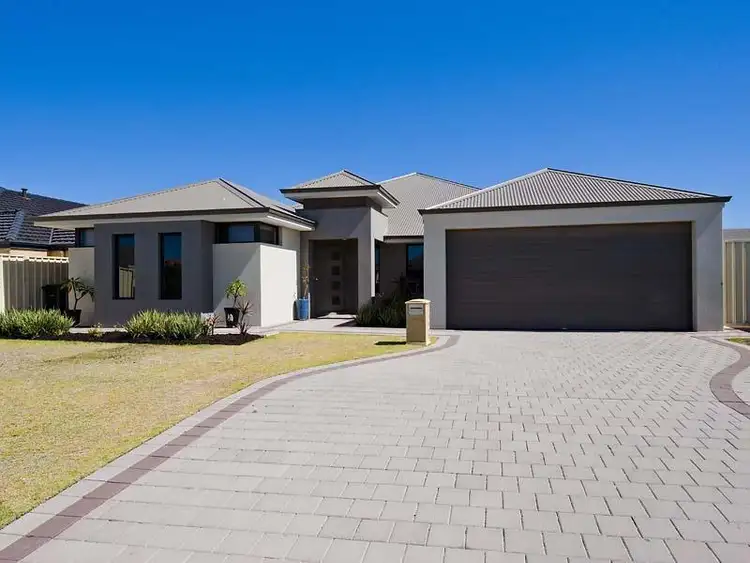 4 Merimbula Way, Secret Harbour WA 6173