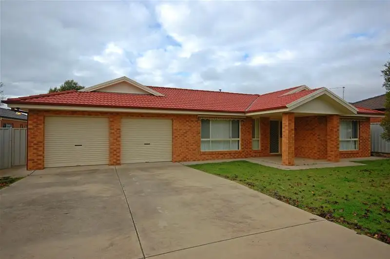 Main view of Homely house listing, 62 Yentoo Drive, Glenfield Park NSW 2650