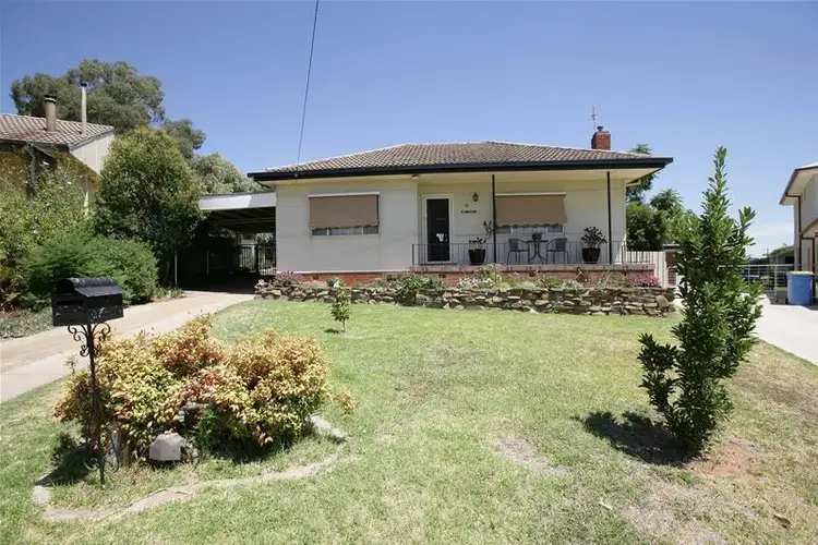 18 Koora Place, Mount Austin NSW 2650