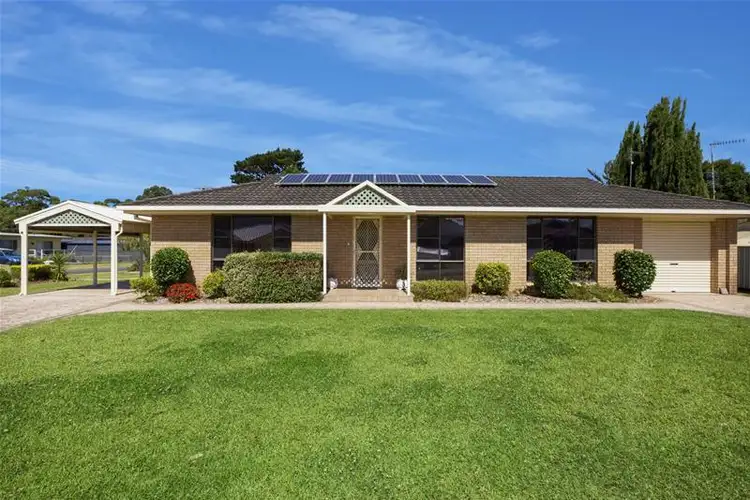 4 Trentham Road, Shoalhaven Heads NSW 2535