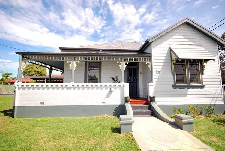 110 Chatham Road, Broadmeadow NSW 2292