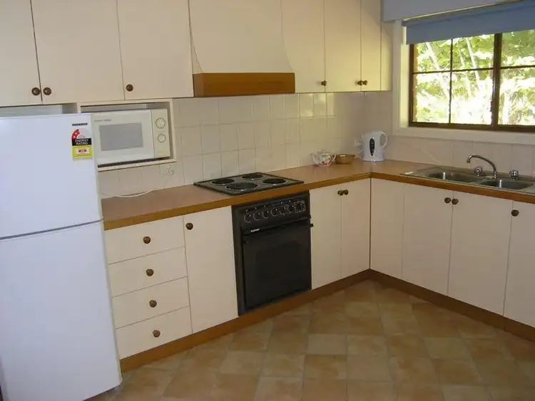 Fourth view of Homely unit listing, 4/1-5 Racecourse Road, Bright VIC 3741