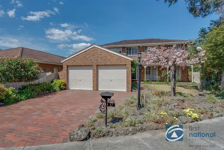 17 Newbridge Close, Dingley Village VIC 3172
