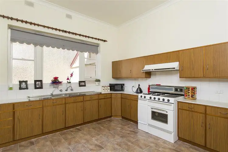 Sixth view of Homely house listing, 2 Giles Avenue, Glenelg SA 5045