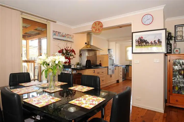 17A Barringun Crescent, Clayton South VIC 3169