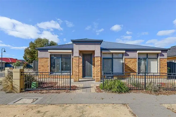 10 Coonawarra Avenue, Andrews Farm SA 5114