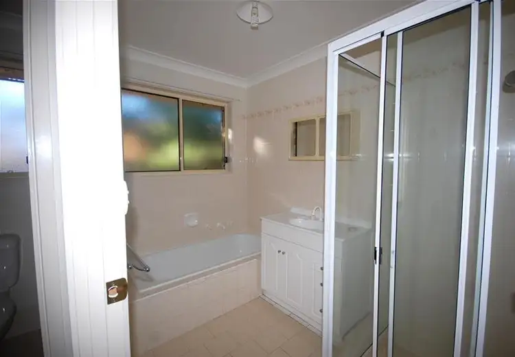 Sixth view of Homely house listing, 4 Juniper Place, Forest Hill NSW 2651