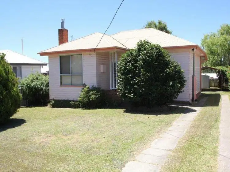 108 Douglas Street, Tenterfield NSW 2372