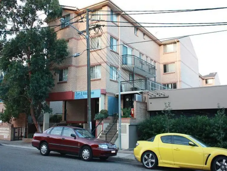1/11 Macquarie Road, Auburn NSW 2144