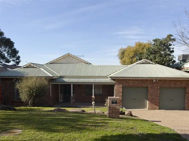 31 Amaroo Street, Kooringal NSW 2650