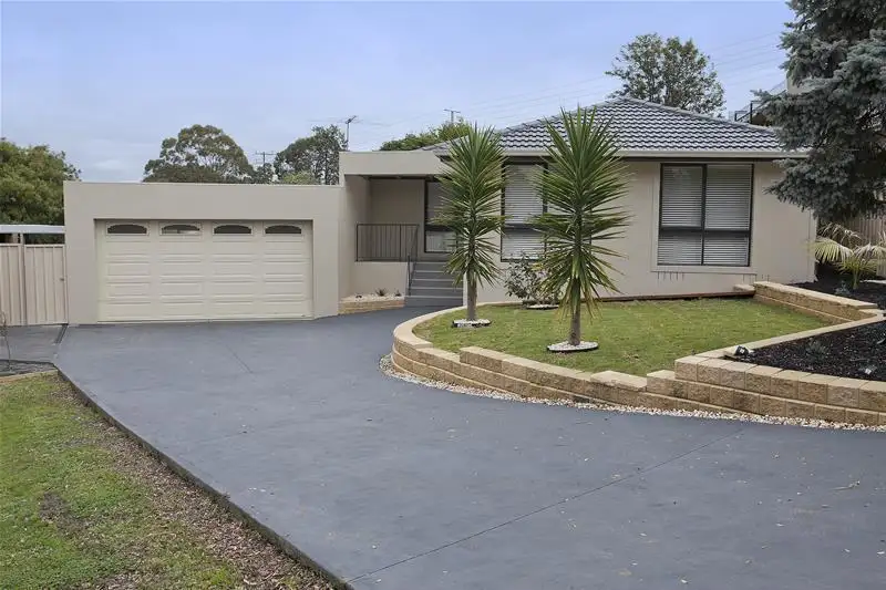 Main view of Homely house listing, 3 Hanover Court, Endeavour Hills VIC 3802