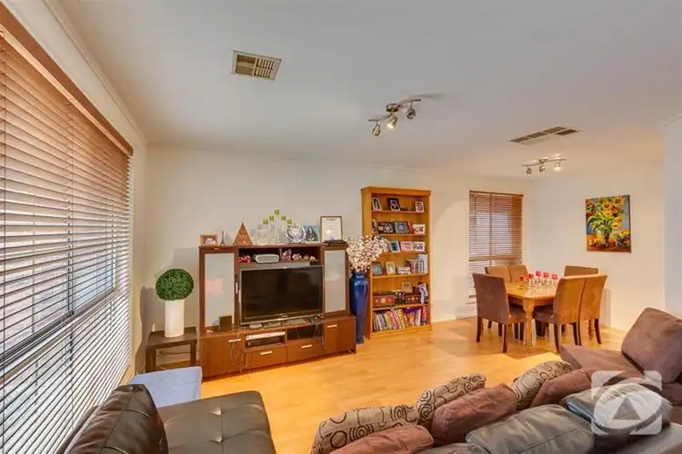 Fifth view of Homely house listing, 5 Antionetta Way, Hillside VIC 3037