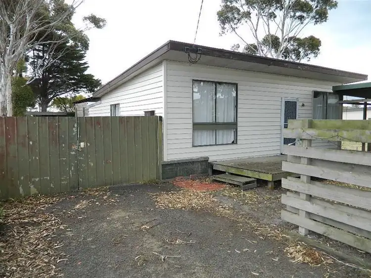 32 Whiting Avenue, Indented Head VIC 3223