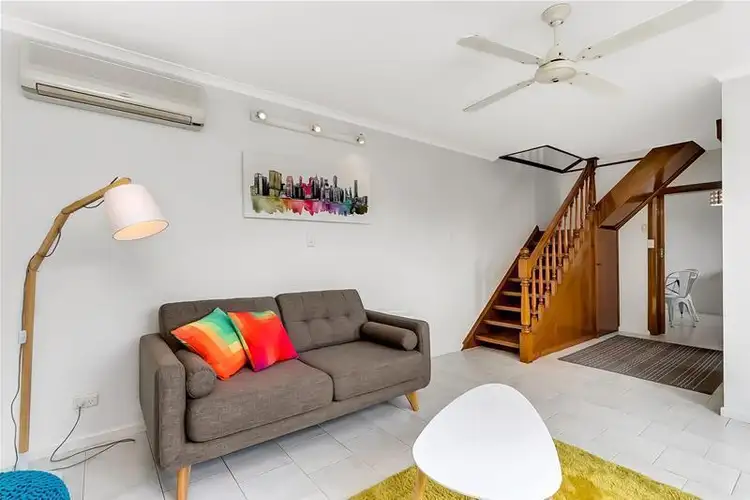 8/15 Seaview Road, West Beach SA 5024