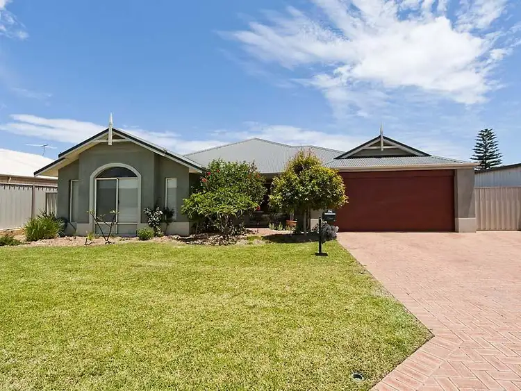 4 Montague Street, Secret Harbour WA 6173