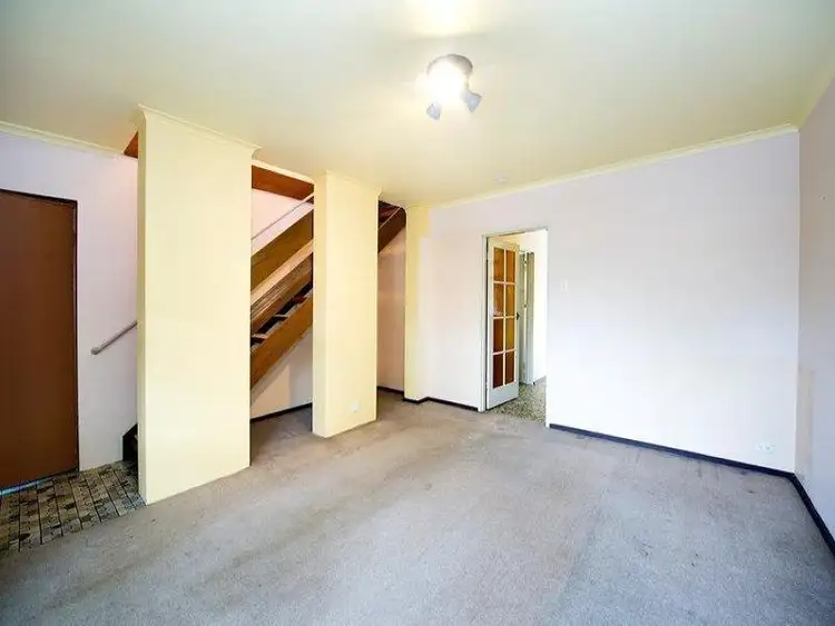 Fifth view of Homely townhouse listing, 2/6 Landale Avenue, Croydon VIC 3136