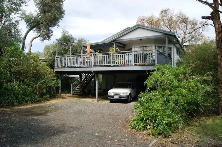 120 Lohr Avenue, Inverloch VIC 3996