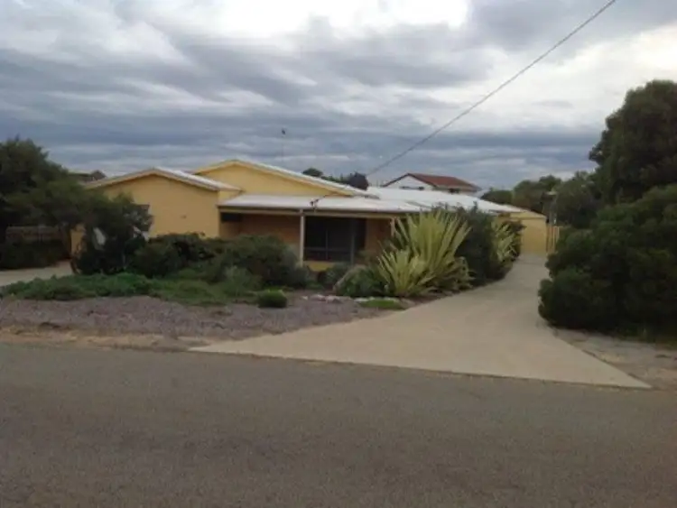 20 Bryant Street, Green Head WA 6514