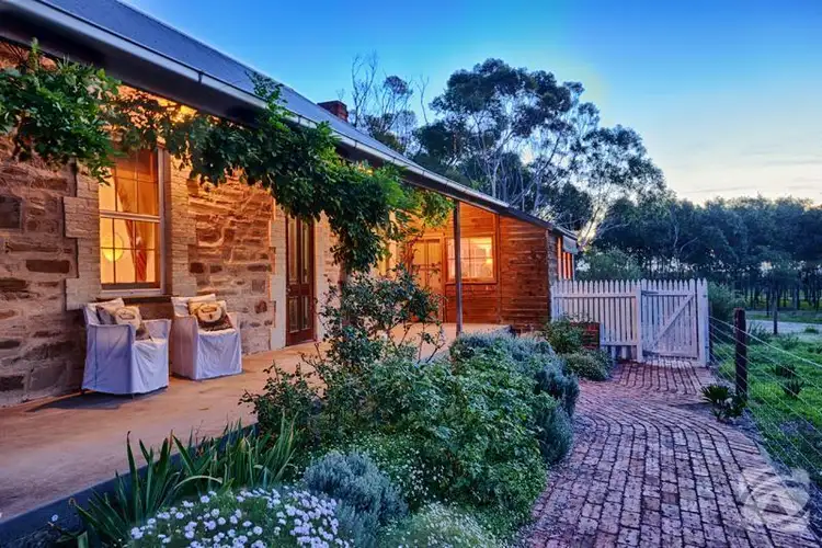 264 Hahn Road, Sellicks Hill SA 5174