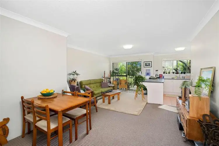 3/4 Nalla  Court, Palm Beach QLD 4221