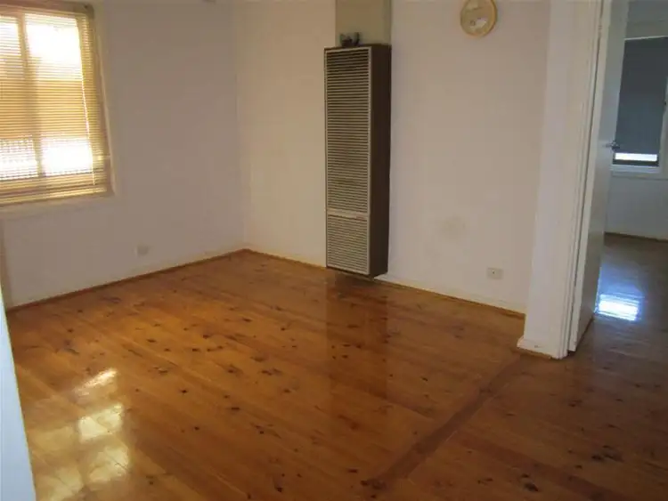 Second view of Homely house listing, 5 Laurel Avenue, Campbelltown SA 5074