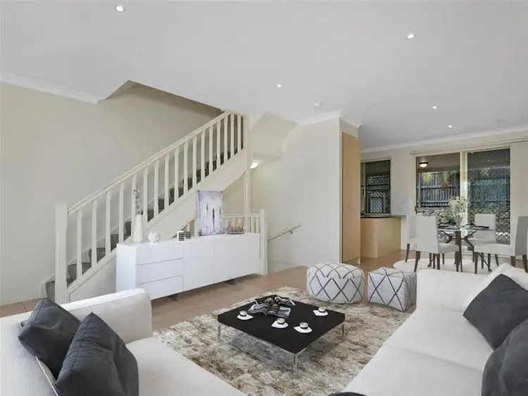 3/111 Hawthorne Road, Hawthorne QLD 4171