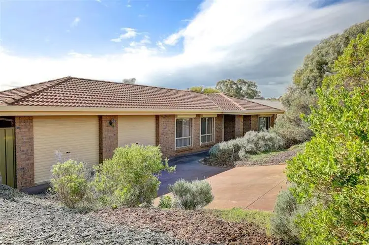 14 Jaimey Grove, Aberfoyle Park SA 5159