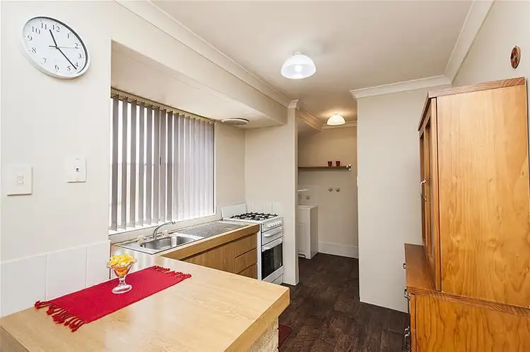 Seventh view of Homely house listing, 4 Enlie Lane, Warnbro WA 6169