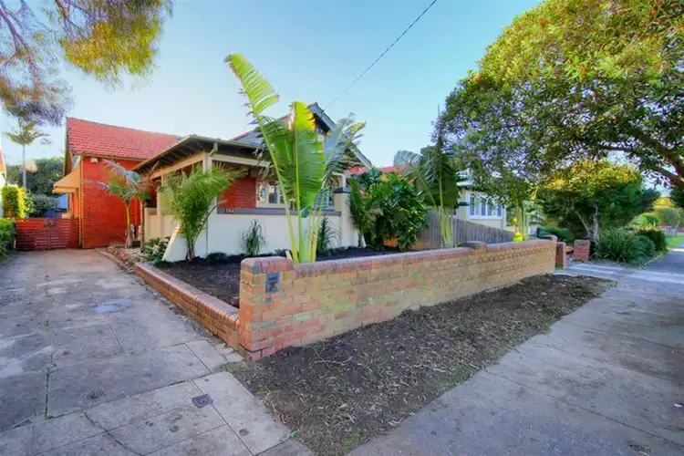 164 Kemp Street, Hamilton South NSW 2303