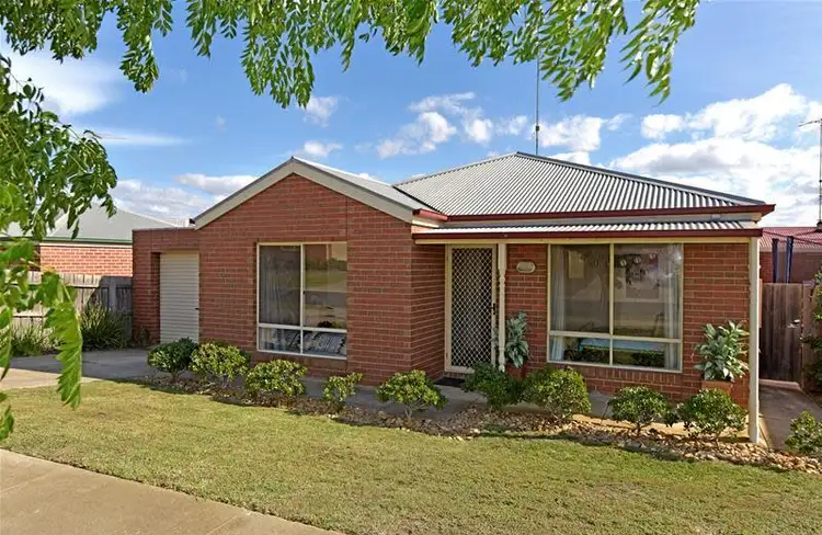 4 Huon Crescent, Leopold VIC 3224