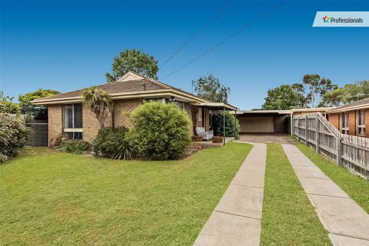 13 Connel Drive, Melton South VIC 3338