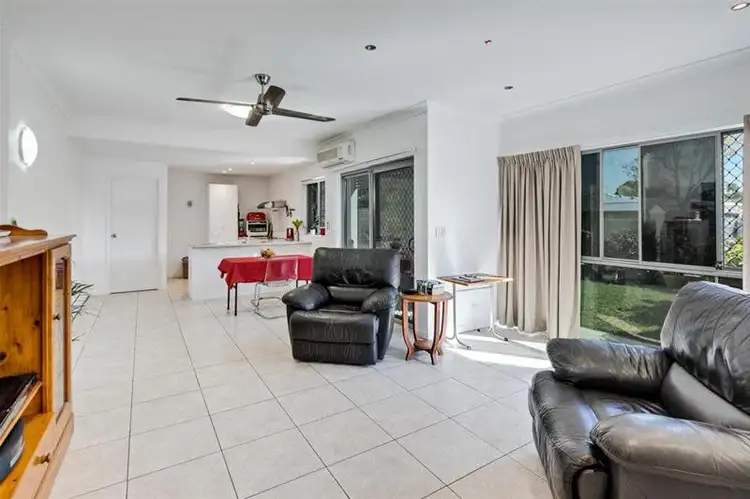 Seventh view of Homely apartment listing, 1/32 Drayton Terrace, Wynnum QLD 4178