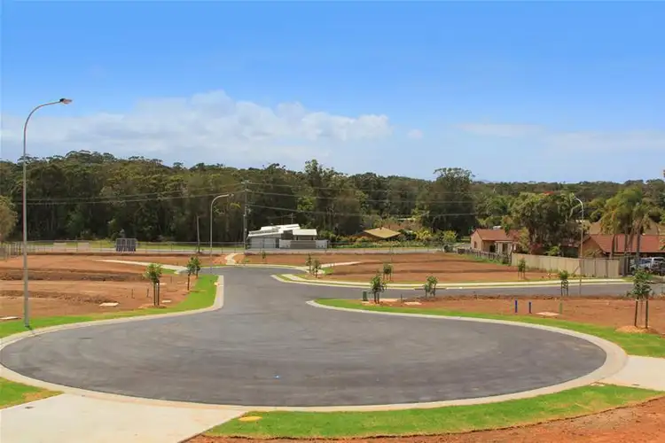 Second view of Homely house listing, 4 Glenneth Court, Bonny Hills NSW 2445