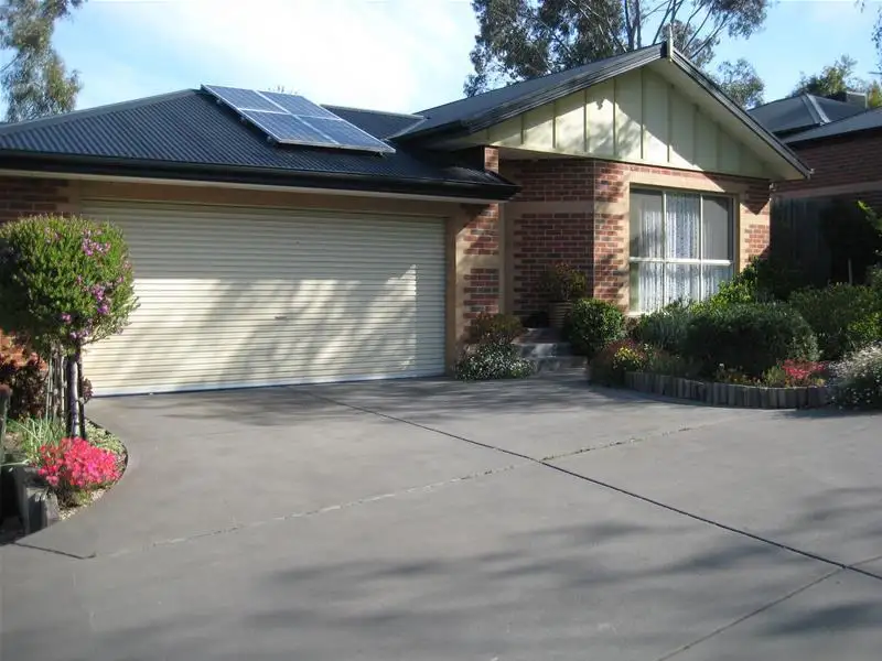 Main view of Homely unit listing, 1/300 Bayswater Road, Bayswater North VIC 3153