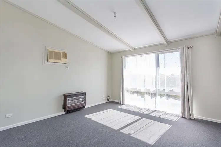 Fifth view of Homely house listing, 8 Giles Court, Christie Downs SA 5164