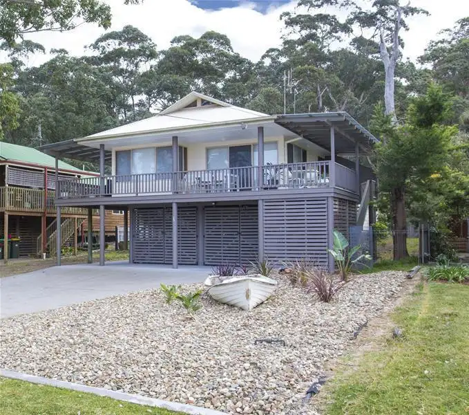 15 Sandy  Place, Long Beach NSW 2536