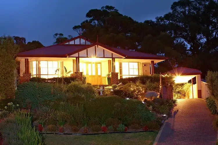 10 Light Place, Mount Compass SA 5210